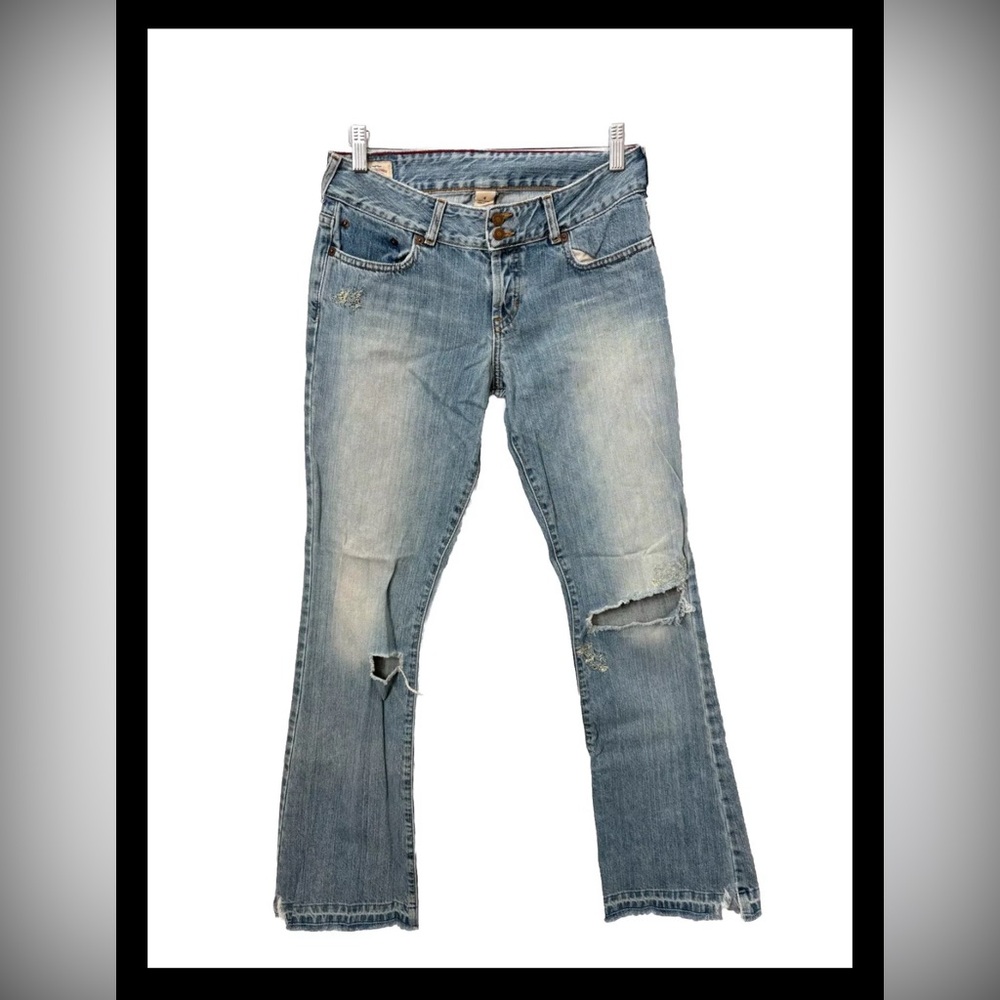 Vtg Abercrombie & Fitch Y2K Low Rise Bootcut Light Wash Distressed Jeans Size 4